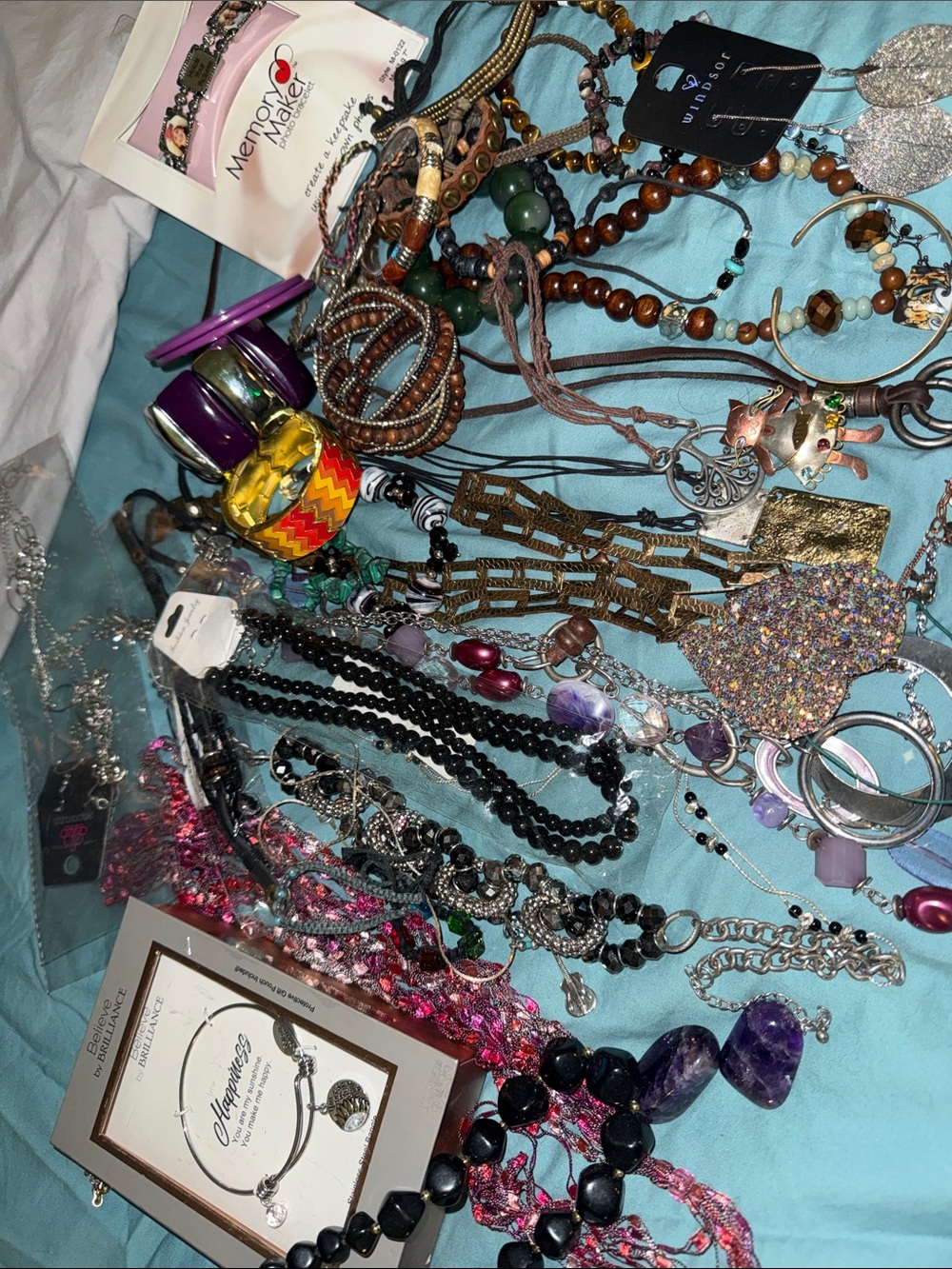 Assorted Women's Jewelry Set - Mixed Colors